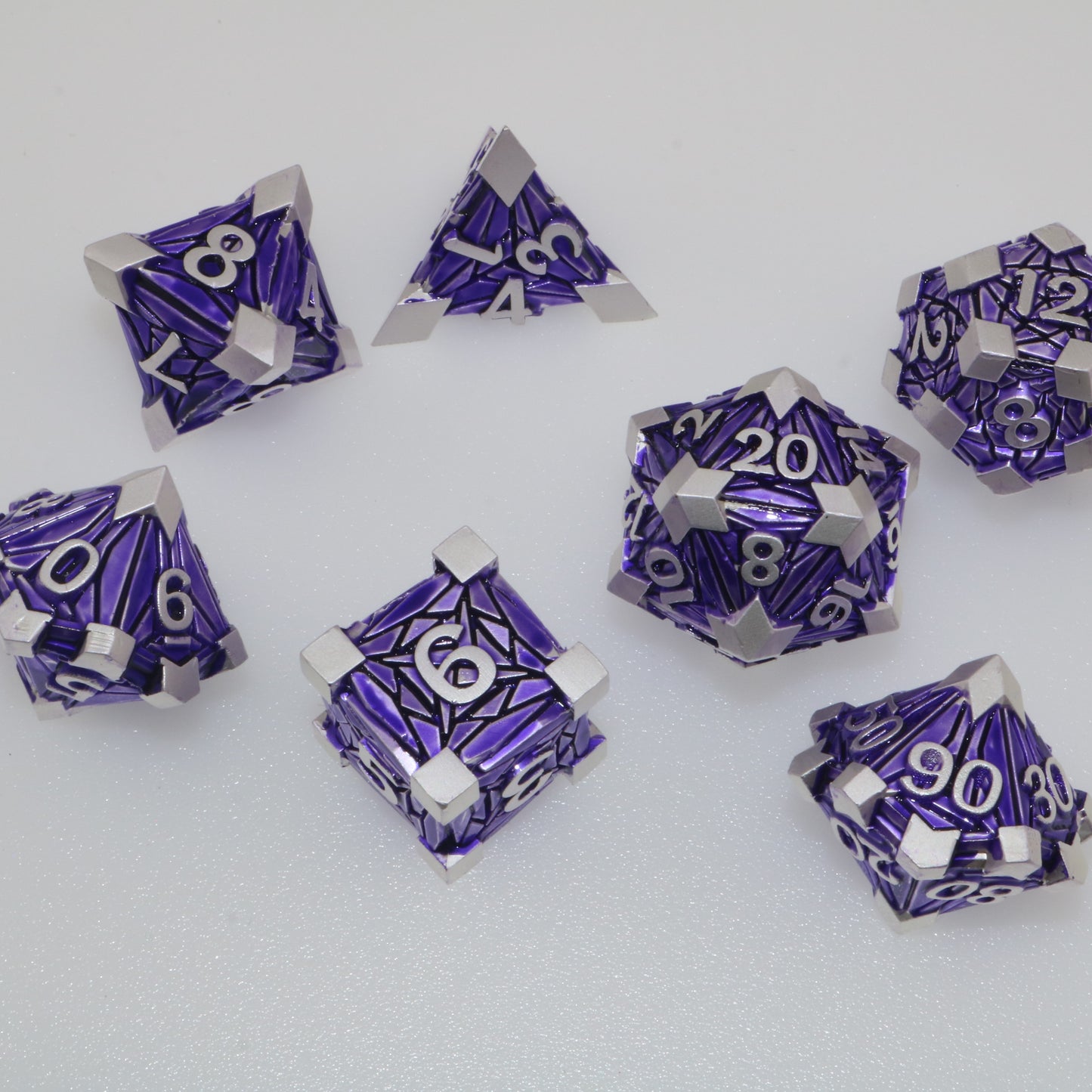 Wyrmscale Dice - Purple and Silver (set of 7)